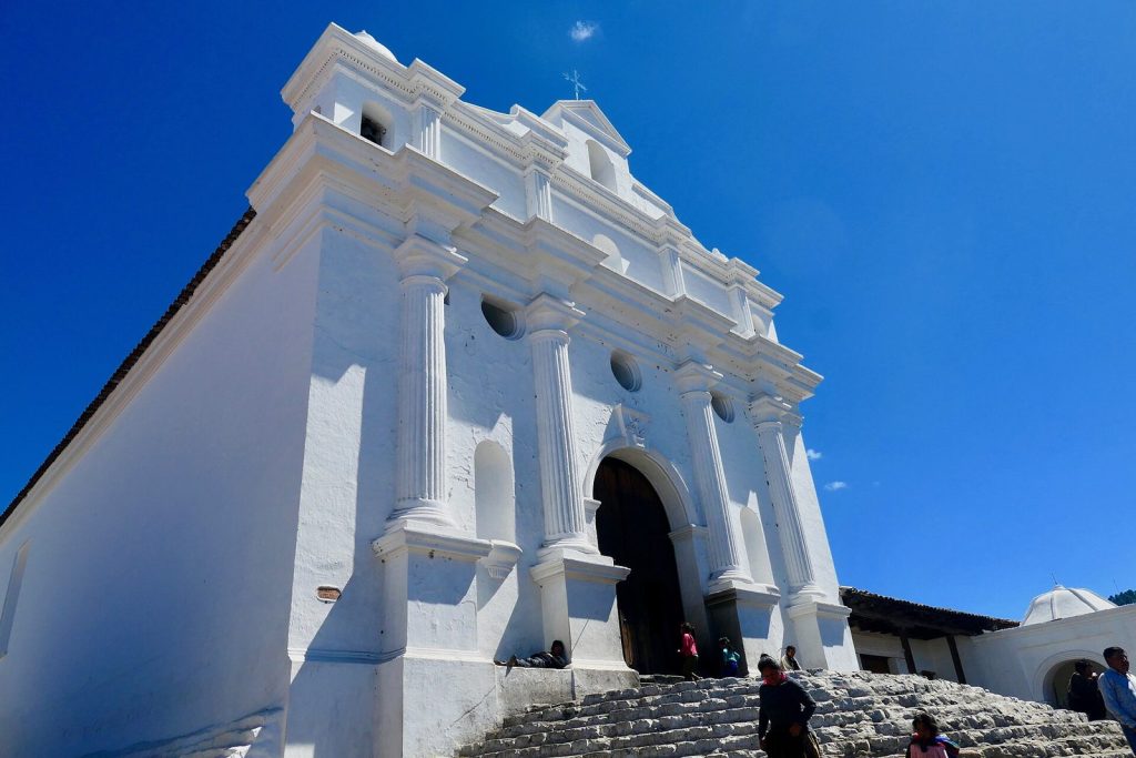 Iglesia de Santo Tomas en Chichicastenango