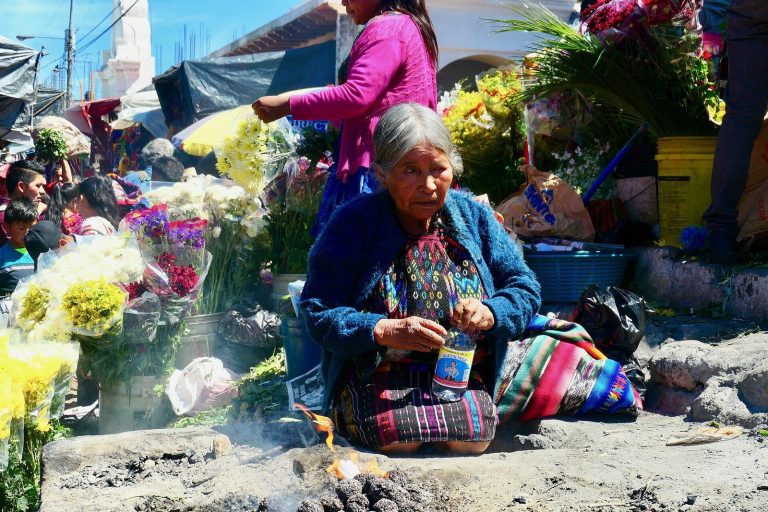 Vendedores en el mercado de Chichicastenango