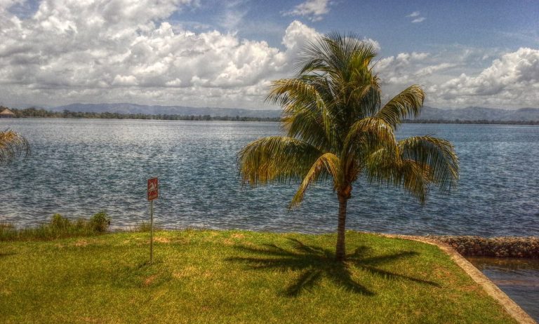 Canon del Rio Dulce en Izabal